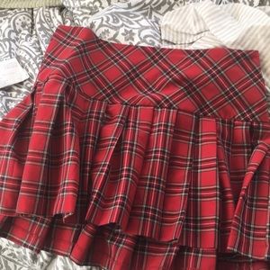 Tartan skirt (mid thigh length)